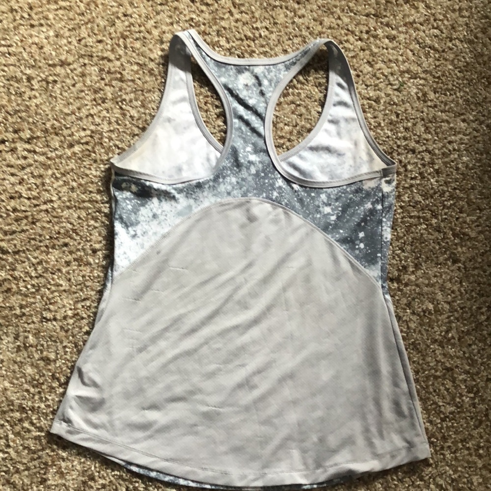 Old Navy Racerback Workout Top - Picture 4 of 5